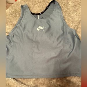 Nike Crop Top